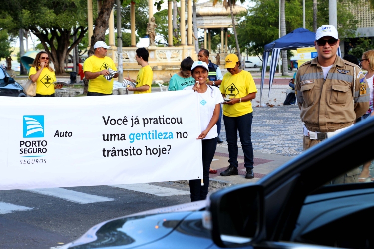 Semana Nacional de Trânsito: ação educativa é realizada no Centro de Aracaju - SMTT Aracaju